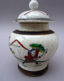Chinese Nanking crackleware Chengua gemberpot met warrior decoratie