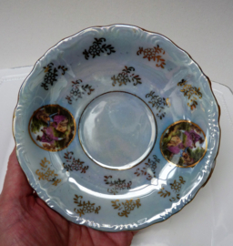 Versailles Fragonard pastelblauwe lusterware kop op pootjes