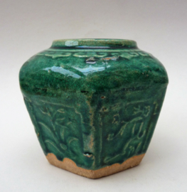 Chinese turquoise groen geglazuurde Shiwan gemberpot