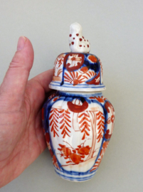 Japans Imari kaststel 19e eeuw