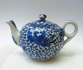 Japanese  blue white Phoenix Ware porcelain teapot