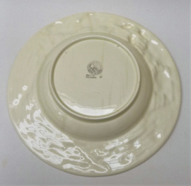 Bordallo Pinheiro deep dinner plate wicker oak leaf pattern