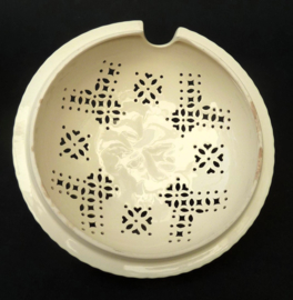 Leedsware classical creamware sauce bowl