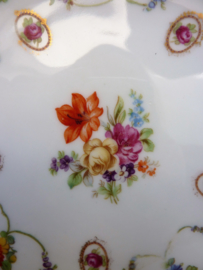 Schumann Dresden Floral field bouquet garlands cameo reticulated porcelain dessert plate