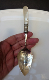 Victorian silver plated mother of pearl preserve jam spoon