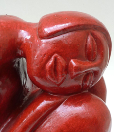 Keramisch beeld Rood Zittend Naakt