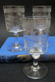 Baccarat St Louis gegraveerde dessertwijn port glazen rond 1900