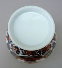Imari porcelain lidded jar