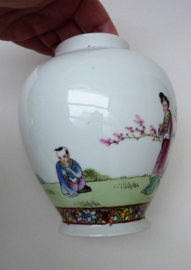 Hong Kong decorated Millefleurs porcelain ginger jar