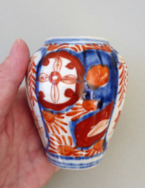 Japanese Meiji Imari porcelain cabinet set