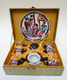 Chinese porcelain childrens tea service