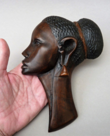 Mid Century houten wandkopje Afrikaanse vrouw