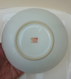 Chinees Jingdezhen zwarte Millefleurs porseleinen kop en schotel