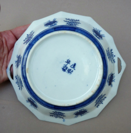 Antique Dutch blue and white Long Eliza chinoiserie candy dish