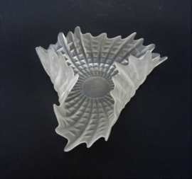 Mid Century gesatineerde persglazen bonbonschaal