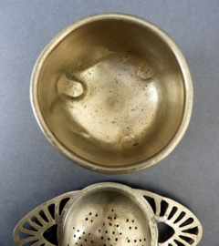 Jugendstil pewter tea strainer with drip tray