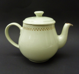 Vintage Pickwick teapot peppermint green