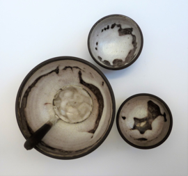 Mobach Mid Century studio pottery noten schaaltjes