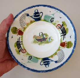 Wood and Sons Holly Cottage breakfast bowl