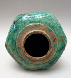 Antieke Chinese groen geglazuurde Shiwan gemberpot 15 cm