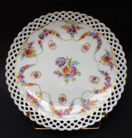 Schumann Dresden Floral tulip garlands cameo reticulated porcelain dessert plate