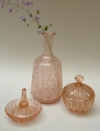 Art Deco roze persglazen toilettafel set Ringhouder Sieradendoosje Vaas