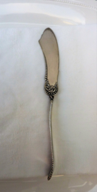 WMA Rogers twisted silver plated master butter knife Beaded Edge