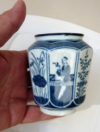 Antique Dutch Chinoiserie Long Eliza porcelain spoon vase