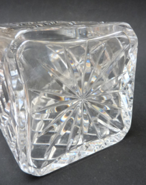 Crystal whisky decanter