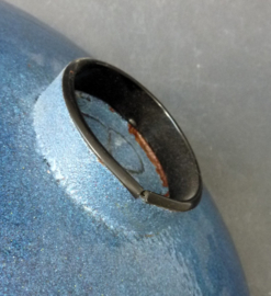 Mid Century Studio Pottery oranje schaal op voet Gesigneerd