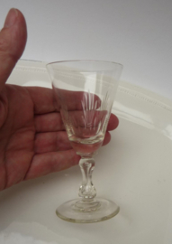Art Deco port glasses with air bubble in stem