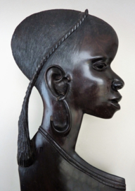 Grote ebbenhouten wandsculptuur Afrikaanse vrouw