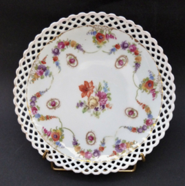 Schumann Dresden Floral field bouquet garlands cameo reticulated porcelain dessert plate