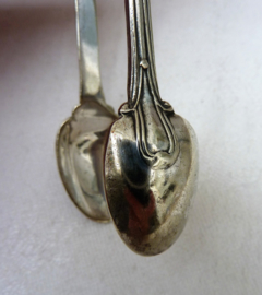 English silver plated Fiddle Thread sugar tongs