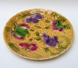 Sarreguemines barbotine pastry dish fruit plate