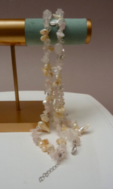 Dubbelsnoers collier Keshi en barok parels en rozenkwarts