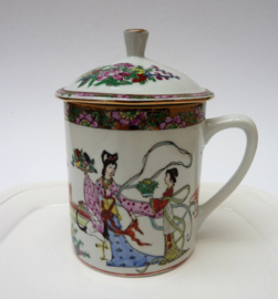 Chinese Rose Mandarin porcelain lidded mug 1960