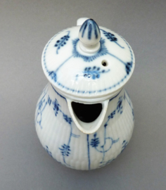 Ilmenau Thuringia Strawflower porcelain lidded teapot 18th century