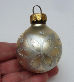 Vintage kerstbal zilver 6 cm