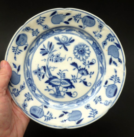 Louis Regout Zwiebelmuster bord Geschulpte rand 20 cm