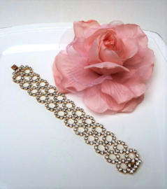 Goudkleurige armband met diamant strass steentjes