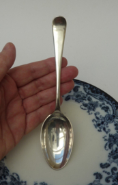 Mappin and Webb A1 silver plated dessert spoons