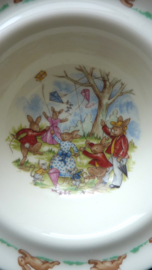 Royal Doulton Bunnykins porridge bowl Flying Kites