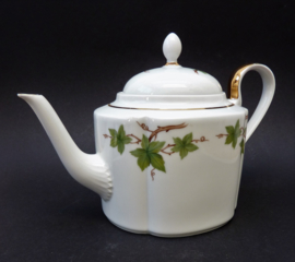 Scherzer Bavaria porcelain teapot with Vine decoration