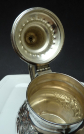 Verzilverde Arabische theepot