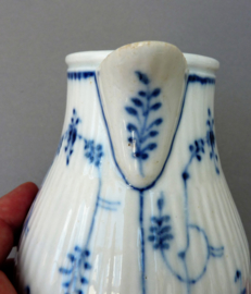 Ilmenau Thuringia Strawflower porcelain lidded teapot 18th century