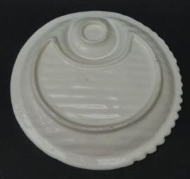 Round barbotine asparagus plate