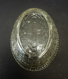 Antique Westmoreland pressed glass hen on nest butter dish