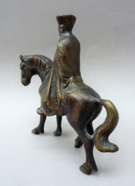 Chinese verguld bronzen sculptuur Guanyin te paard 19e eeuw