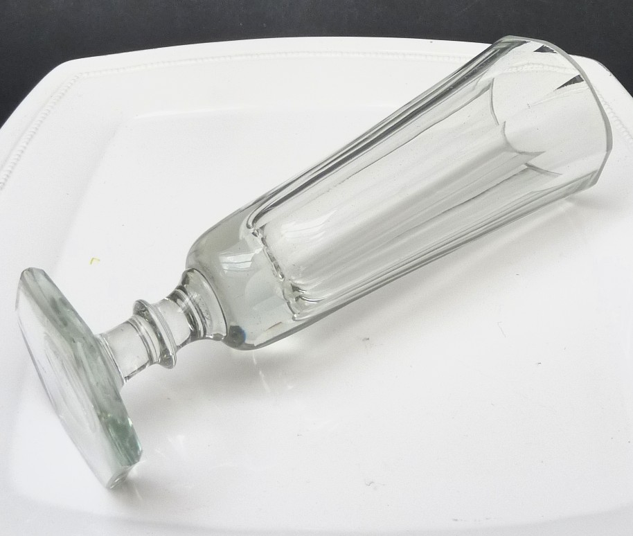 Hexagonal base champagne flute glasses early 19th century